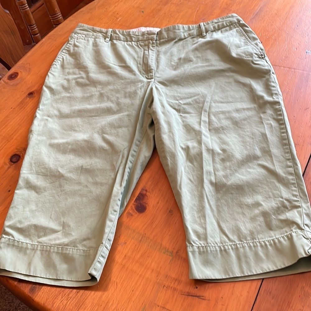 Lands End Capris size 14 green